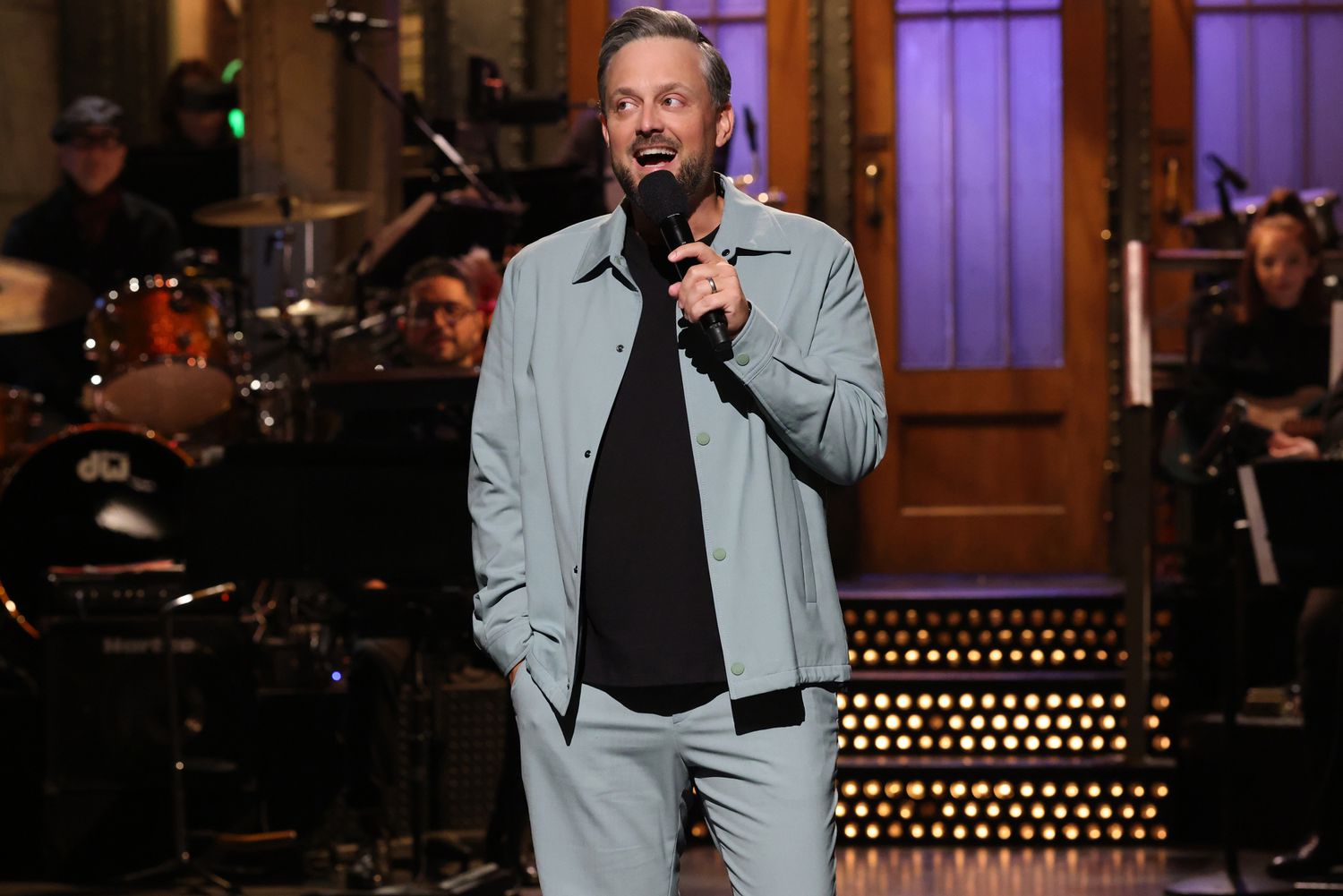 SNL (50:2) Nate Bargatze & Coldplay