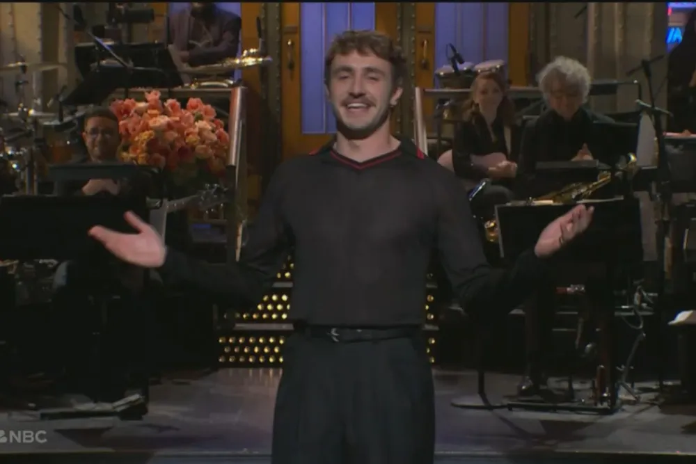 SNL (50:8) Paul Mescal & Shaboozey